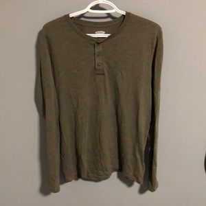 Old navy long sleeve henley